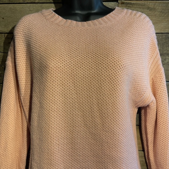 Light Pink Oversized Sweater - Picture 3 of 4